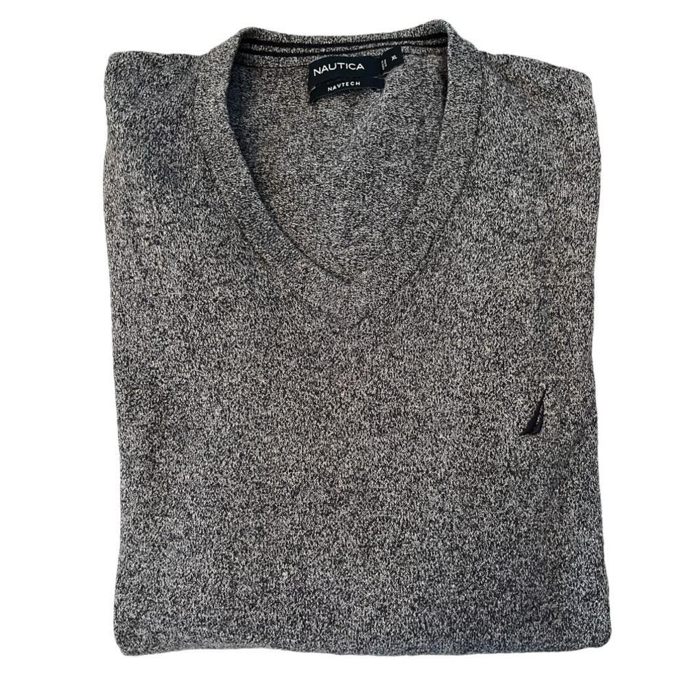 Nautica Men’s V-Neck Gray Knit Sweater Size L